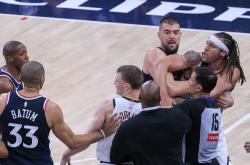 HTH Sports-包含快船遭遇连败，顶级球队压力山大，战绩不佳成为焦点的词条