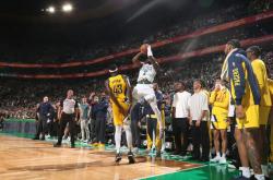 华体会-步行者逆转凯尔特人，取得连胜