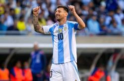 华体会首选平台-梅西领衔阿根廷国家队出征美洲杯，球迷期待巴黎新王联袂破门的简单介绍