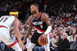 华体会登录-开拓者惊险击败掘金，利拉德绝杀砍分