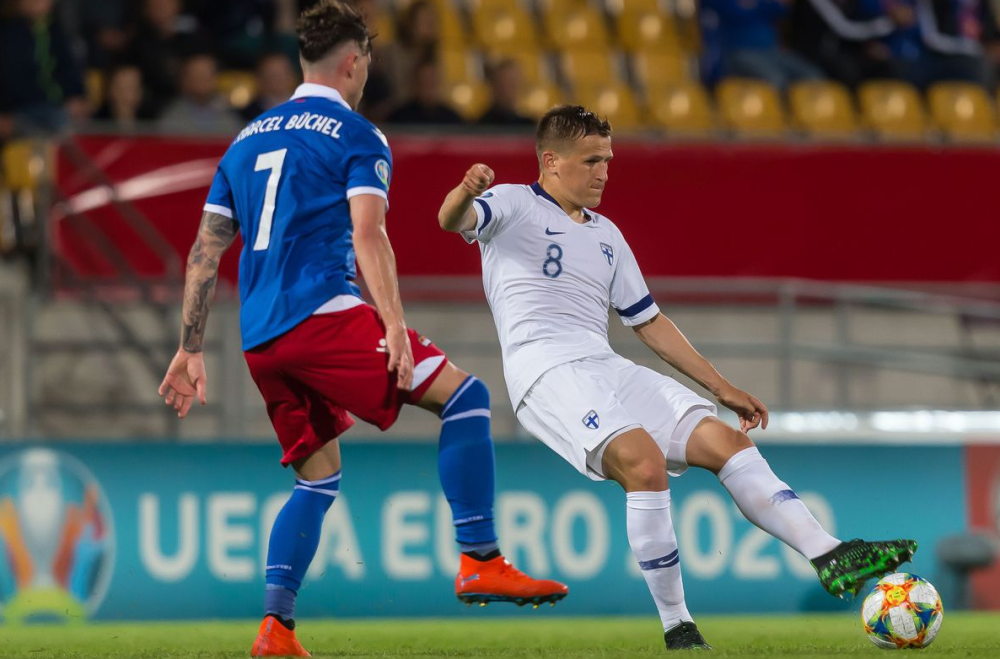 芬兰队意外晋级,黑马之姿令人印象深刻 芬兰队意外晋级,黑马之姿令人印象深刻