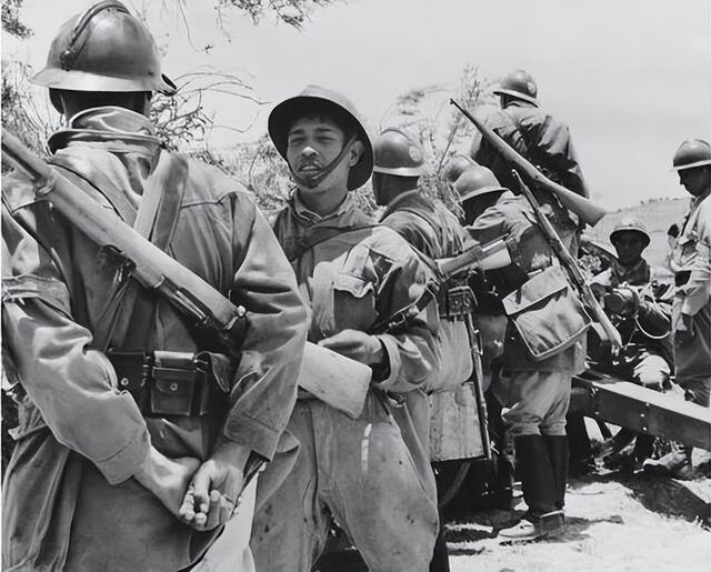 墨西哥球队奋力拼搏，斩获关键三分