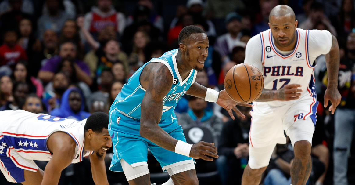 网队主场力克黄蜂，厄文砍下28分