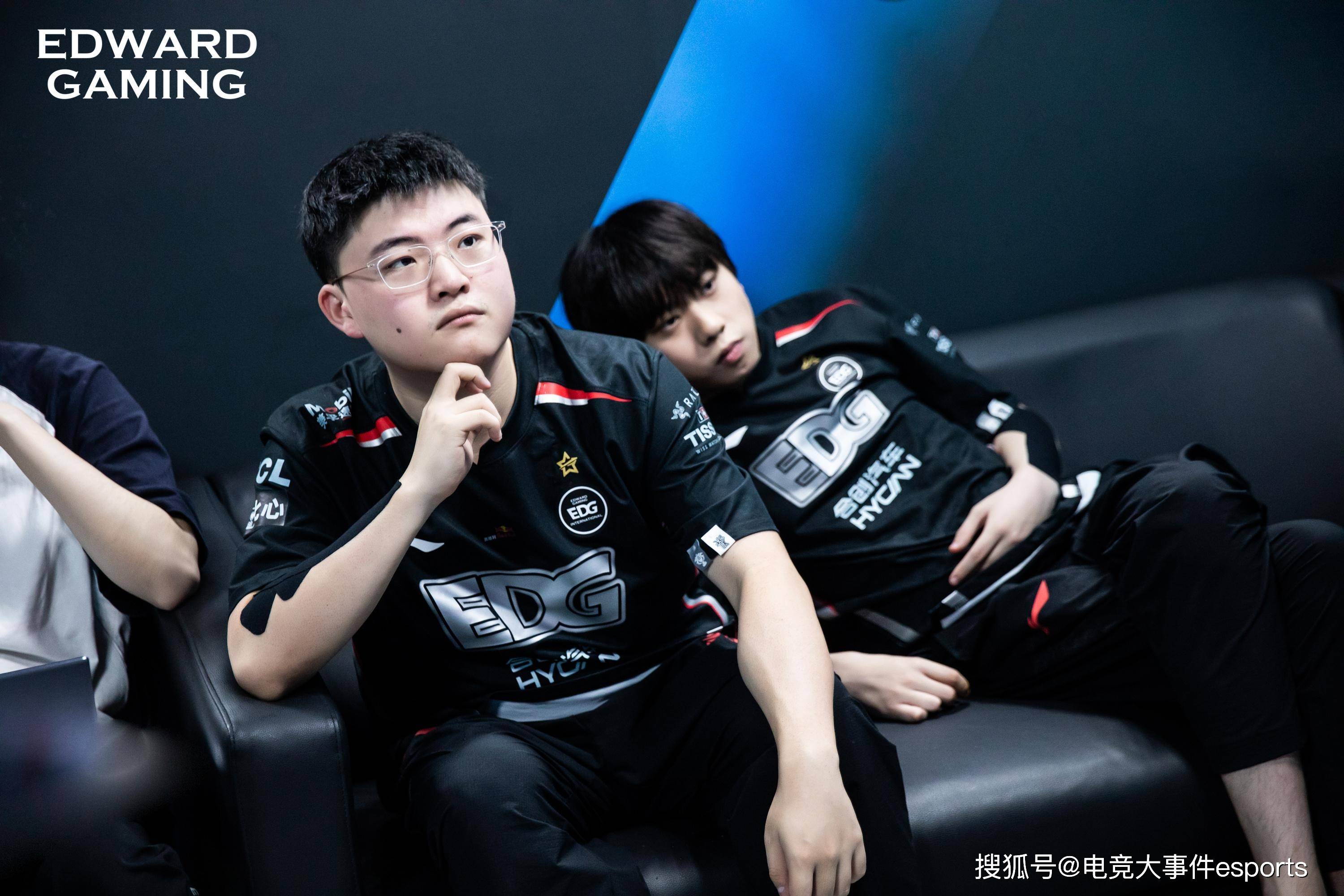 EDG完胜DK,Clozer高光表现 EDG完胜DK,Clozer高光表现