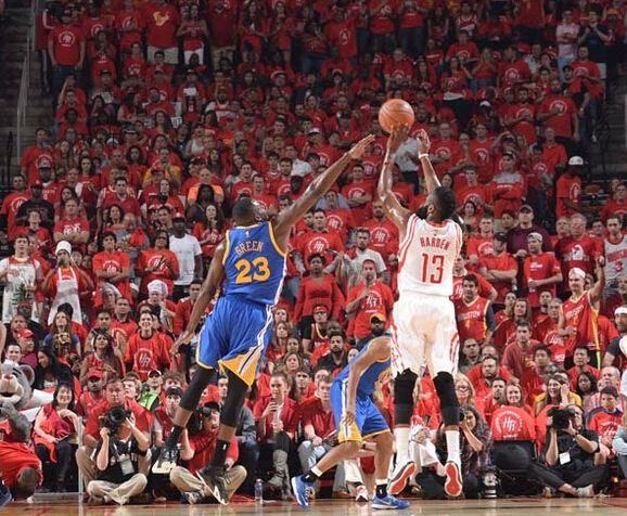 战火箭取胜尼克斯三分榜首 战火箭取胜尼克斯三分榜首