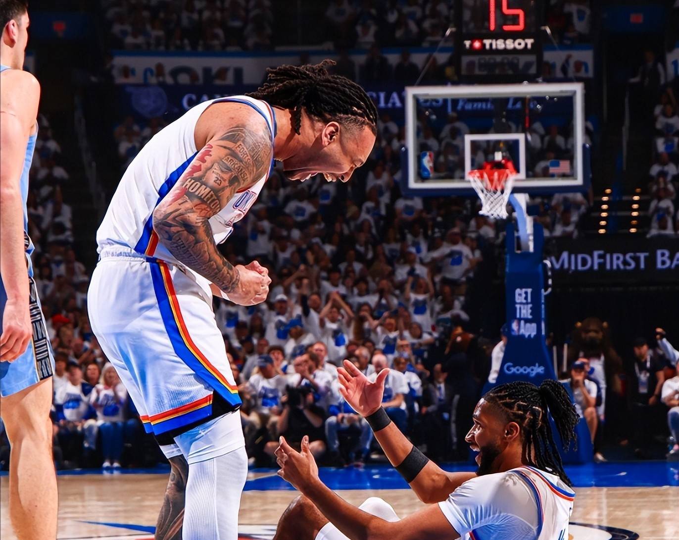 灰熊主场大胜老鹰，晋级东部半决赛