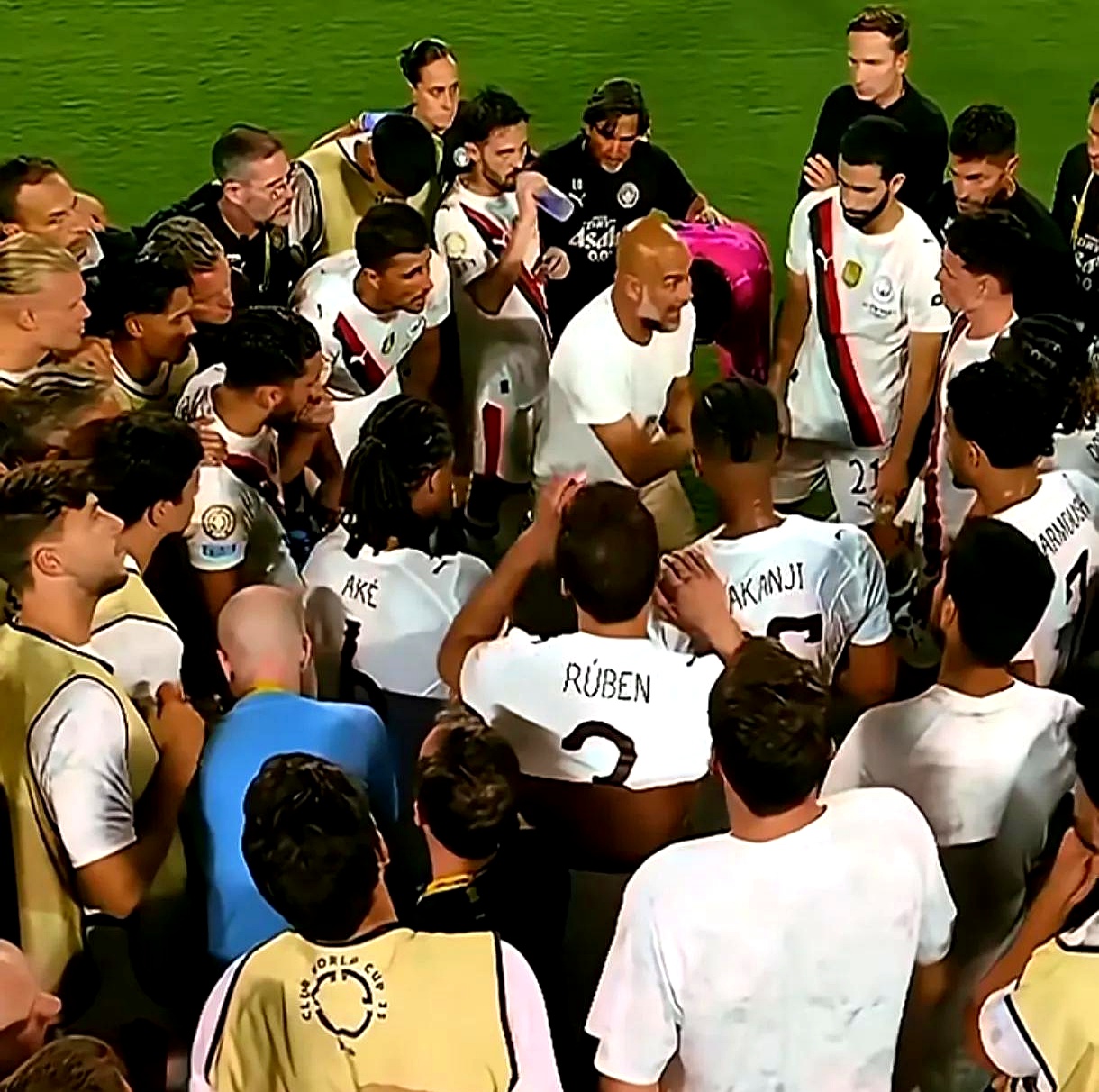 多名球员遭禁赛,球队备战受影响 多名球员遭禁赛,球队备战受影响