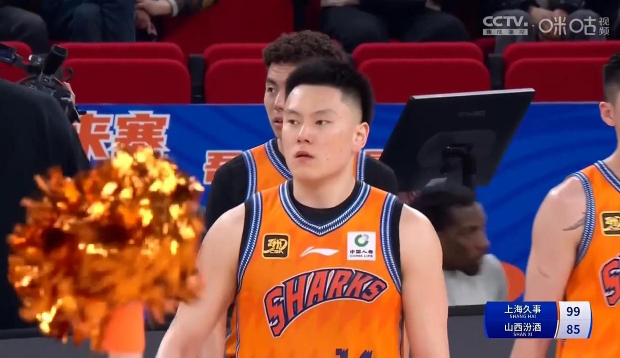 上海男篮力克对手，取得一场来之不易的胜利的简单介绍